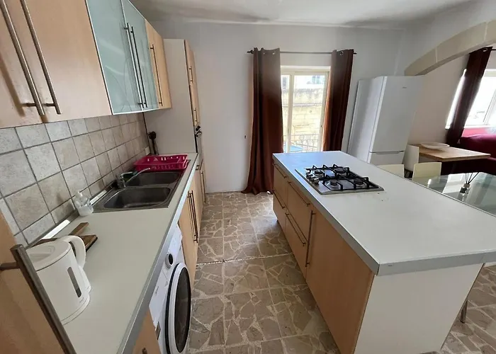 3 Bedroom * Слима