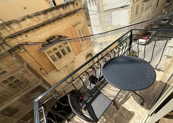 Апартаменты 3 Bedroom Слима