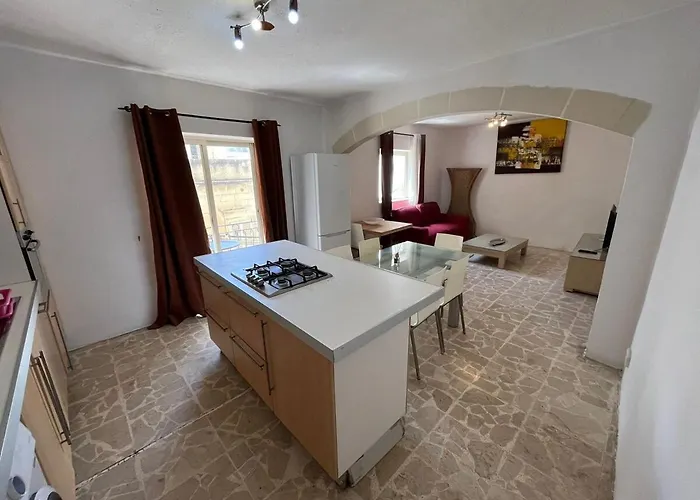 3 Bedroom * Слима
